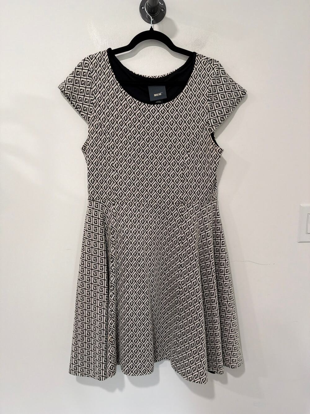 Maeve Dress Diamond Pattern Black & White Short Sleeve Size L